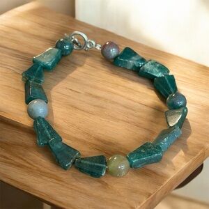 Elegant Green Stone Bracelet